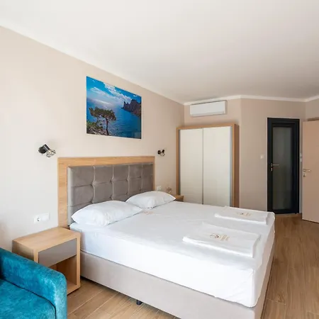 Hotel Touch *